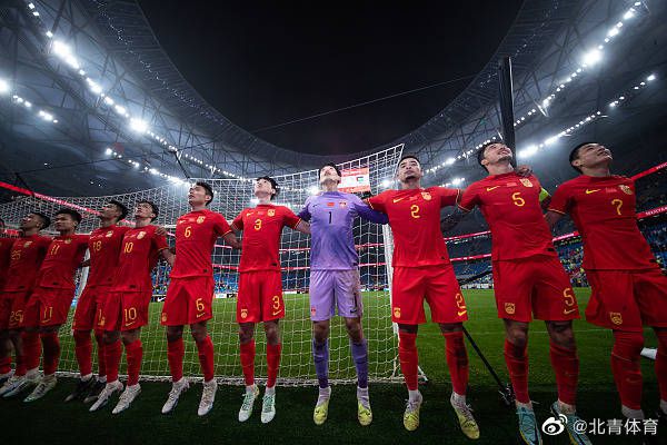 女教师夹震蛋上课被老师发现